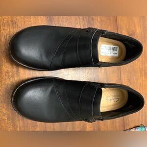 Clarks Women’s Black Leather Loafers